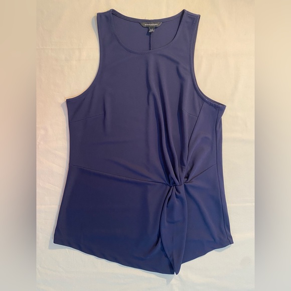 Banana Republic sleeveless top.  EUC - Picture 4 of 9